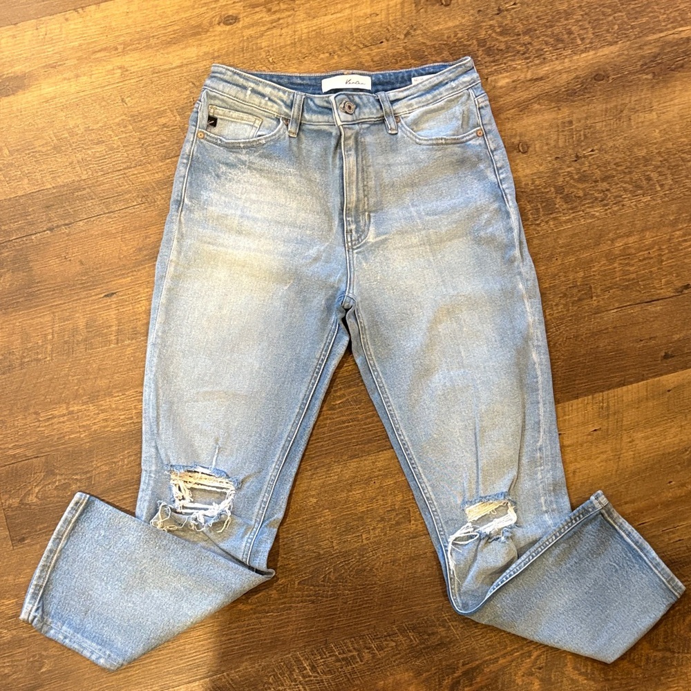 KanCan Light Blue Distressed Cropped Jeans